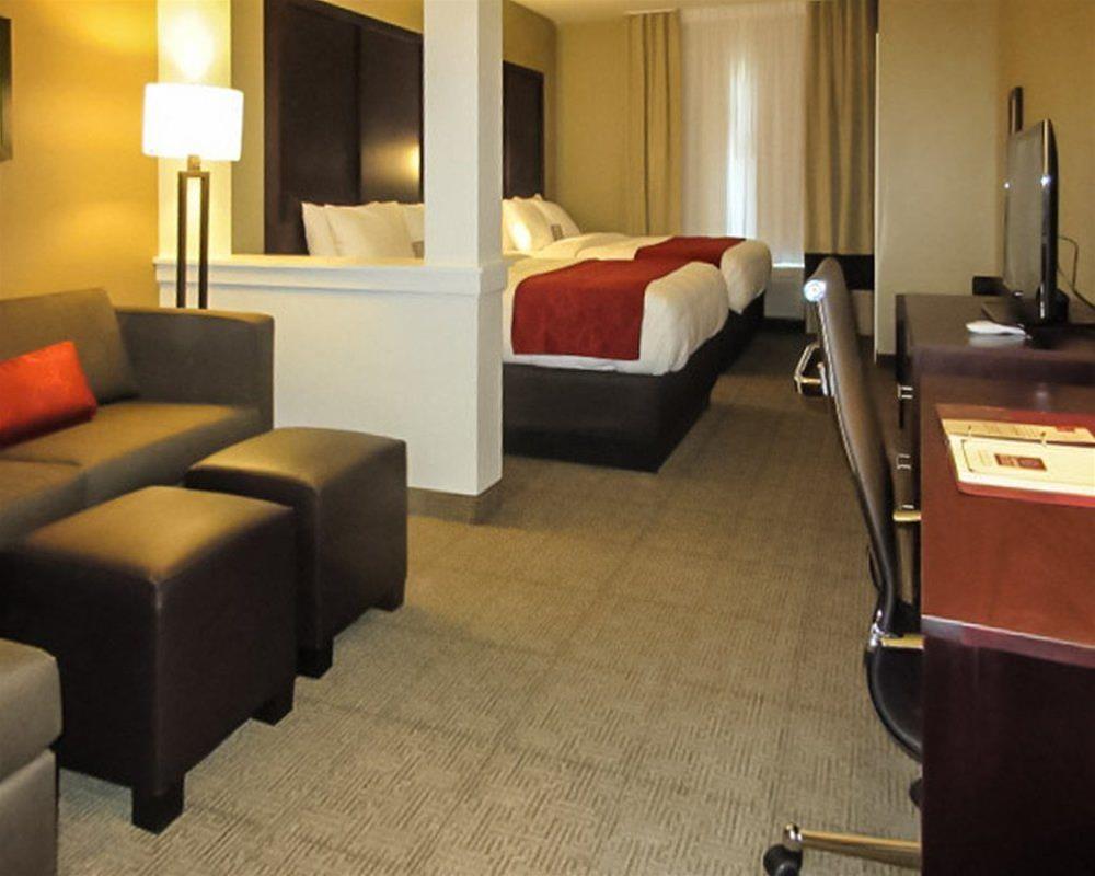 Comfort Suites-Youngstown North Экстерьер фото