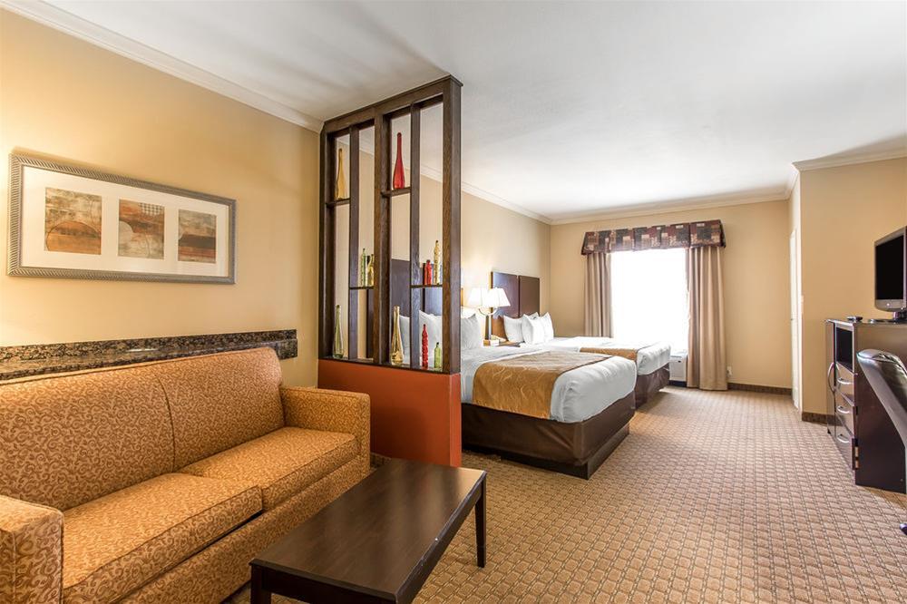 Comfort Suites-Youngstown North Экстерьер фото